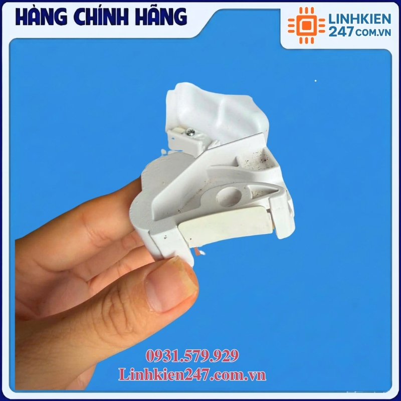 Thanh cửa tủ lạnh Panasonic NR-DZ601VGKV ngăn mát bị gãy Thanh cửa tủ lạnh Panasonic NR-DZ601VGKV ngăn mát bị gãy